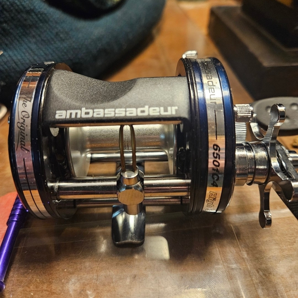 Ambassadeur 6500C4 Fishing Reel - Black and Silver
